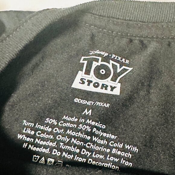 Toy Story T-Shirt - Front Graphic Pizza Planet Pocket - Size Medium - Black - Picture 3 of 7